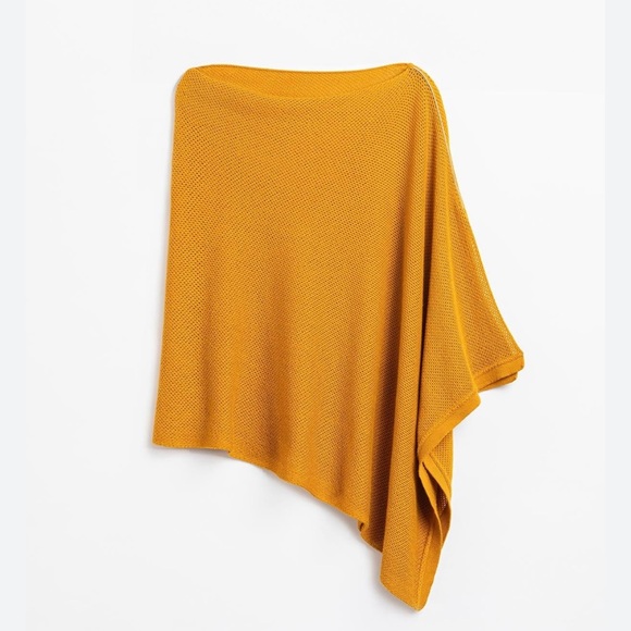 We Are Amma Honey Cocoon Nursing Cover, Scarf, Stroller Cover or Blanket - Picture 1 of 10